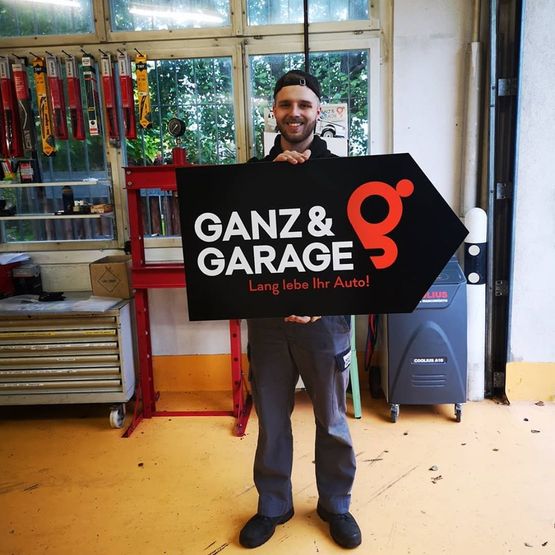 Ganz & Garage